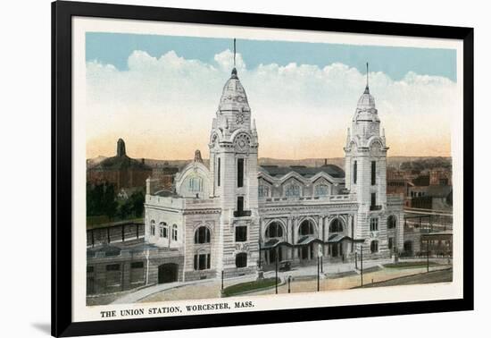 Worcester, Massachusetts - Exterior View of Union Station-Lantern Press-Framed Art Print