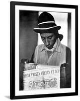 Worker Reading El Machete, Mexico City, 1925-Tina Modotti-Framed Photographic Print