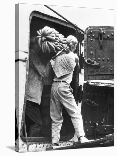 Workers Loading Bananas, Veracruz, 1927-Tina Modotti-Stretched Canvas