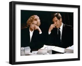 Working Girl by MikeNichols with Harrison Ford and Melanie Griffith, 1988 (photo)-null-Framed Photo