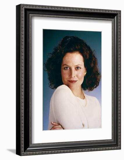 Working Girl by MikeNichols with Sigourney Weaver, 1988 (photo)-null-Framed Photo