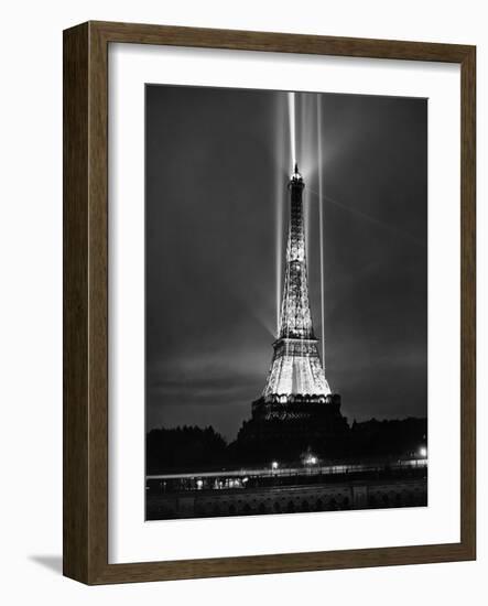 World Fair in Paris, 1937 : Illumination of the Eiffel Tower by Night-null-Framed Photo