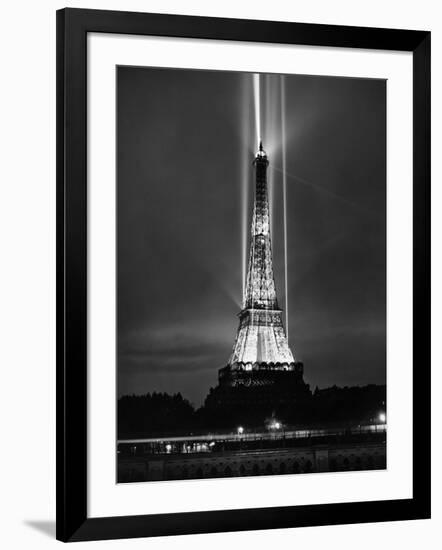 World Fair in Paris, 1937 : Illumination of the Eiffel Tower by Night-null-Framed Photo