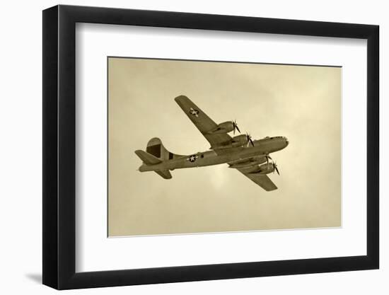 World War II Heavy Bomber-icholakov-Framed Photographic Print