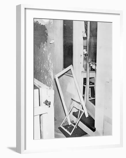 Wrong Door Joe Dimaggio Broke-null-Framed Photographic Print