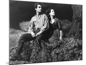 Wuthering Heights, Laurence Olivier, Merle Oberon, 1939-null-Mounted Photo