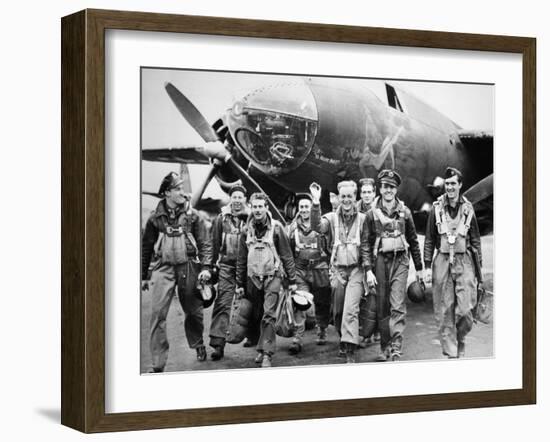 WWII Europe England U.S. Air Force Crews-null-Framed Premium Photographic Print