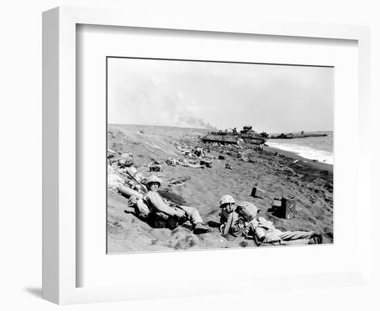 WWII Iwo Jima U.S. Invasion-Joe Rosenthal-Framed Photographic Print