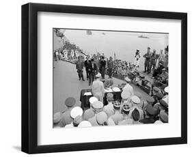 WWII Japan Surrenders 1945-Max Desfor-Framed Photographic Print