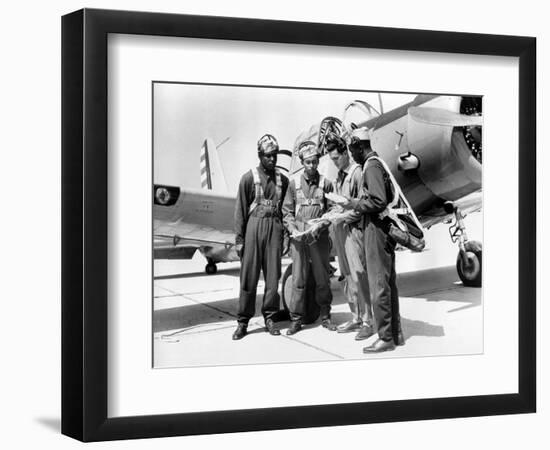 WWII U.S. Tuskegee Airmen-null-Framed Photographic Print