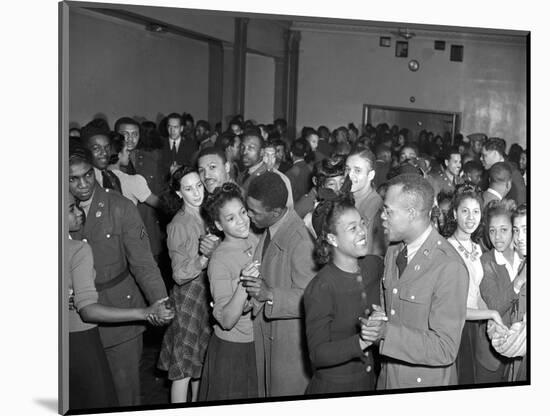 WWII USO New York Dance Party-Robert Kradin-Mounted Photographic Print