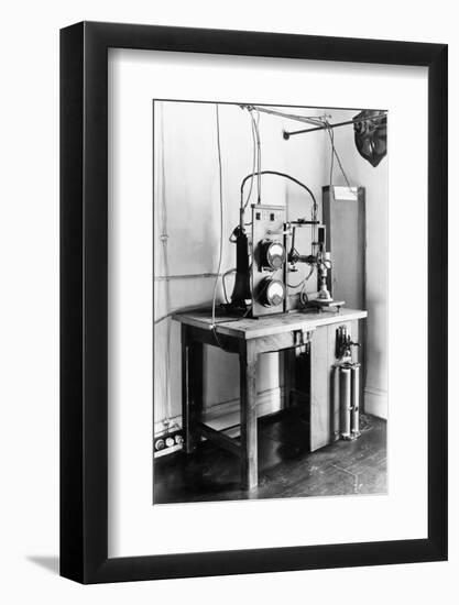 X-ray Equipment-National Physical Laboratory-Framed Photographic Print