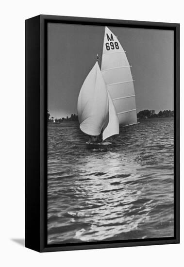 Yachting-null-Framed Stretched Canvas