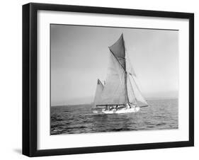 Yachts-Lipton Cup Races, Gwendolin, 1914-Asahel Curtis-Framed Giclee Print