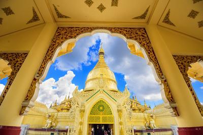 https://imgc.allpostersimages.com/img/posters/yangon-myanmar-at-maha-wizaya-pagoda_u-L-Q119V8X0.jpg?artPerspective=n