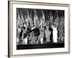 Yankee Doodle Dandy, Jeanne Cagney, James Cagney, Joan Leslie, Walter Huston, Rosemary Decamp, 1942-null-Framed Photo