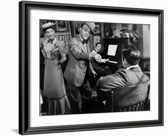 Yankee Doodle Dandy, Joan Leslie, James Cagney, 1942-null-Framed Photo