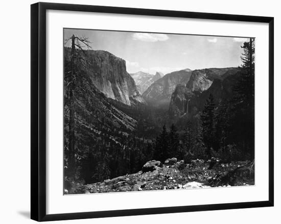 Yosemite National Park, Yosemite Valley Entrance Photograph - Yosemite, CA-Lantern Press-Framed Art Print