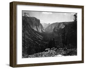 Yosemite National Park, Yosemite Valley Entrance Photograph - Yosemite, CA-Lantern Press-Framed Art Print