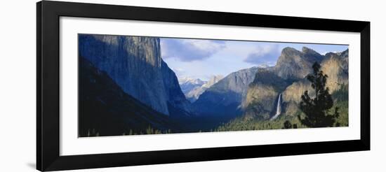 Yosemite Valley and Bridal Veil Falls, Yosemite National Park, California, USA-Paul Souders-Framed Photographic Print