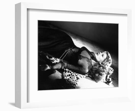 You Were Never Lovelier ,Rita Hayworth, Directed by William A. Seiter, 1942-null-Framed Photographic Print