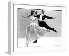 You Were Never Lovelier, Rita Hayworth, Fred Astaire, 1942-null-Framed Photo