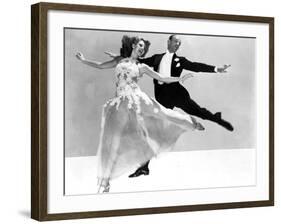 You Were Never Lovelier, Rita Hayworth, Fred Astaire, 1942-null-Framed Photo