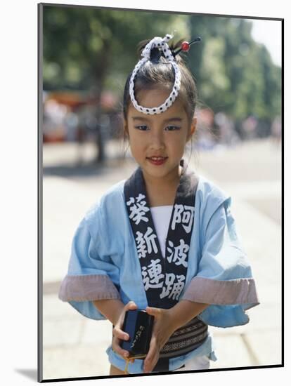 Young Girl, Child Dressed in Yukata, Traditional Dress, Kyoto, Honshu, Japan-null-Mounted Photographic Print