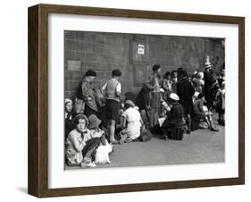 Young Parisians Leaving for the Cantal Département (1935)-null-Framed Photographic Print