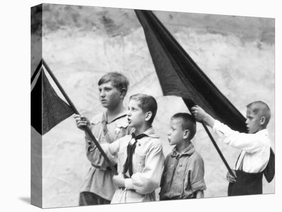 Young Pioneers, Berlin, Germany, 1930-Tina Modotti-Stretched Canvas