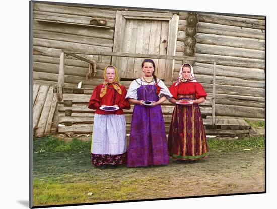 Young Russian Peasant Women, Sheksna River, Near the Small Town of Kirillov, Russia, 1909-Sergey Mikhaylovich Prokudin-Gorsky-Mounted Giclee Print