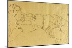 Young Woman Lying on Her Back, 1915-Egon Schiele-Mounted Giclee Print