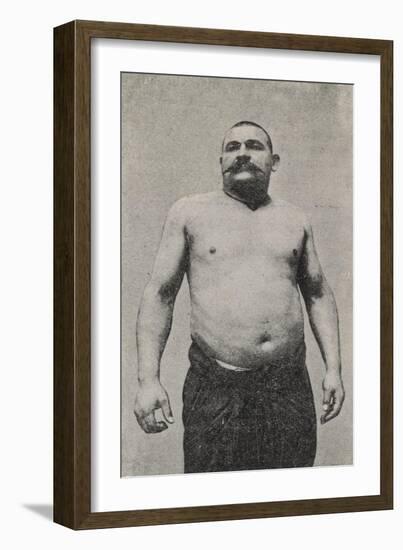 Youssouf. Le plus terrible des lutteurs turcs-null-Framed Giclee Print