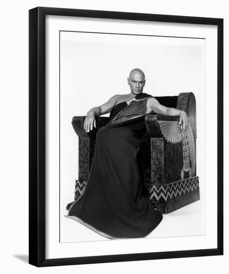 Yul Brynner-null-Framed Photo