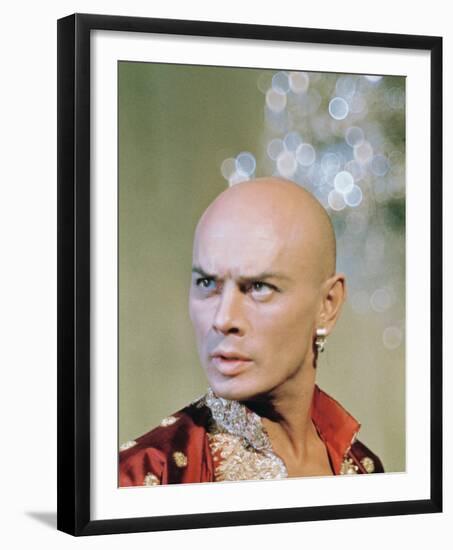 Yul Brynner-null-Framed Photo