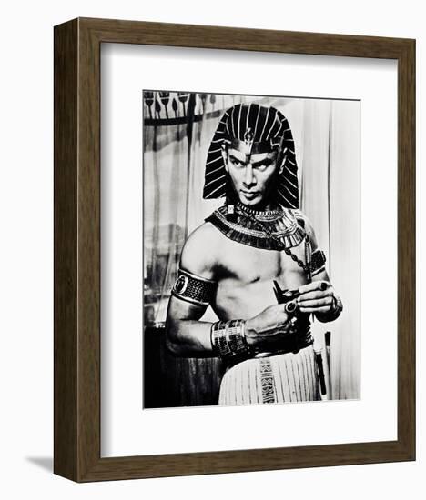 Yul Brynner-null-Framed Photo