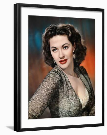 Yvonne by Carlo (1922 2007) actrice d'origine canadienne naturalisee americaine ici en, 1952 (photo-null-Framed Photo