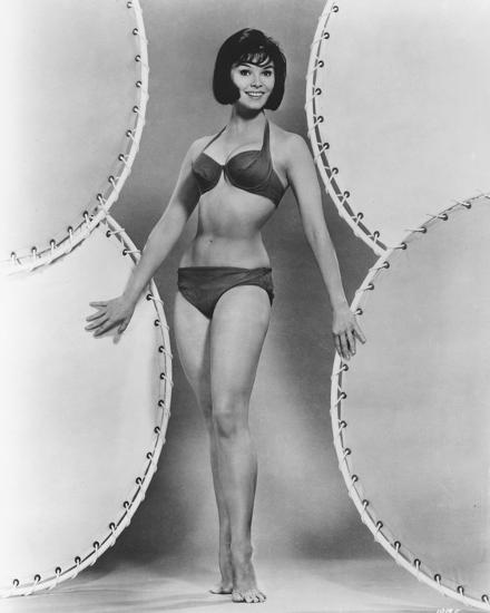 Photos of yvonne craig