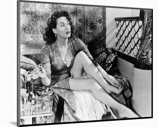 Yvonne De Carlo-null-Mounted Photo