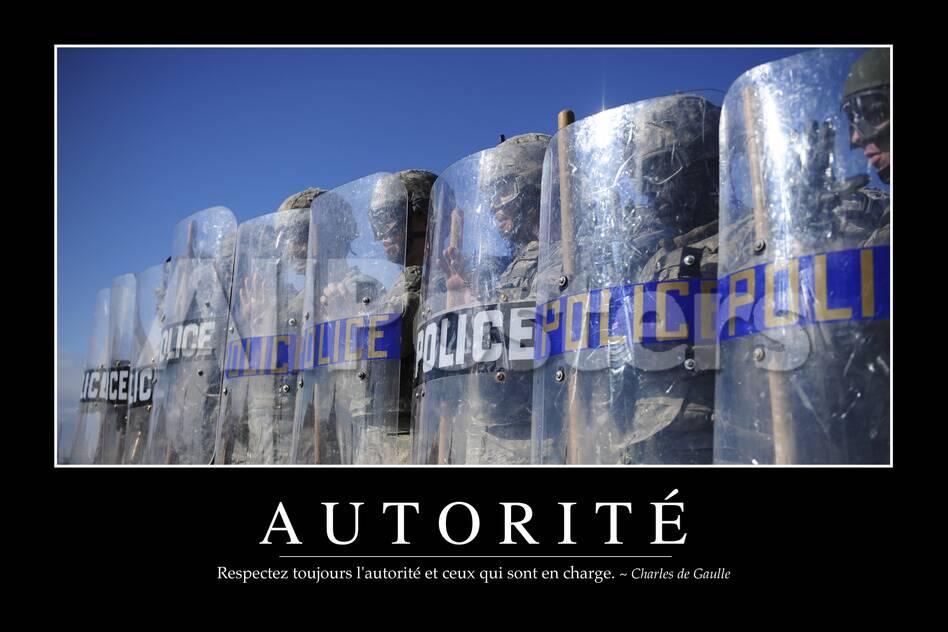 Autorite Citation Et Affiche D Inspiration Et Motivation Photographic Print Allposters Com