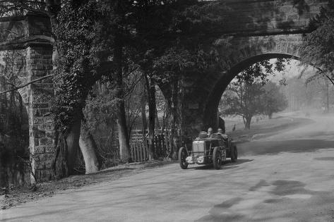 bill-brunell-mg-midget-of-eddie-hall-at-starkeys-bridge-donington-park-leicestershire-1933_a-G-15103086-14258382.jpg