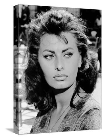 [Immagine: boy-on-a-dolphin-sophia-loren-1957_a-G-1...174949.jpg]