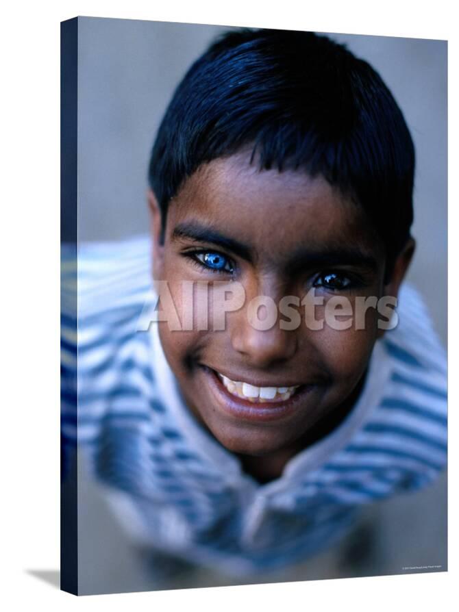 Boy With One Blue And One Brown Eye Nawalgarh Rajasthan India Photographic Print Daniel Boag Allposters Com