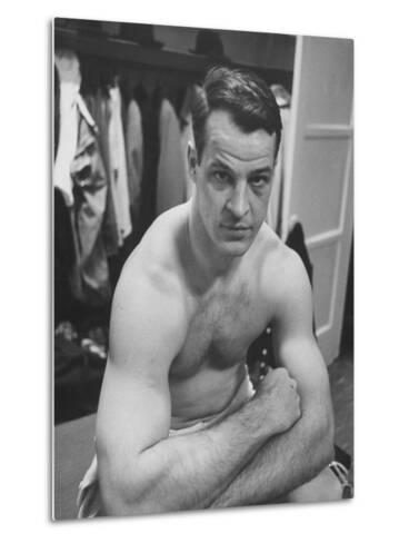 Detroit Red Wings Player Gordie Howe Sitting in the Dressing Room Premium Photographic Print ...