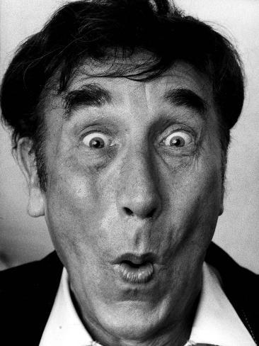 [Image: frankie-howerd-comedian-sucked-in-cheeks...990875.jpg]