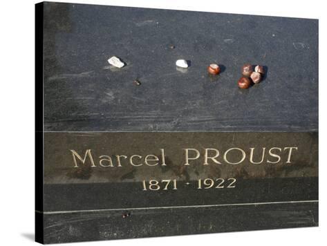 Marcel Proust S Grave At Pere Lachaise Cemetery Paris Ile De France France Europe Photographic Print Godong Allposters Com