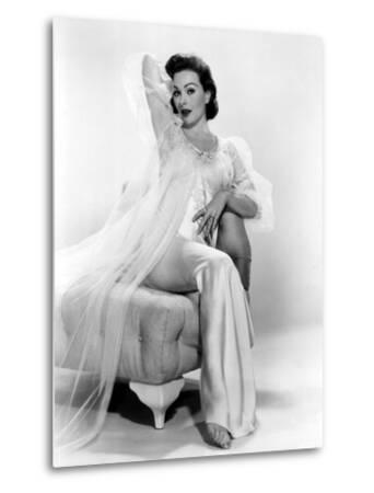 'Jeanne Crain Posing in a Negligee, 1957' Photo | AllPosters.com