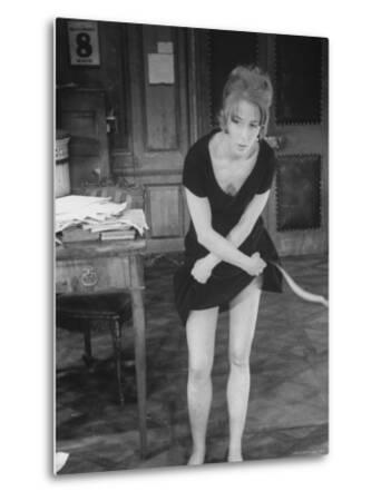 'Scenes from Play "A Shot in the Dark" Starring Actress Julie Harris