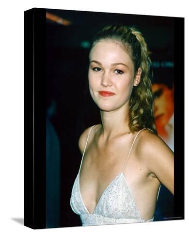 julia stiles_a G 990499 13198926