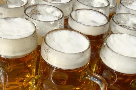 beer jugs in sommer
